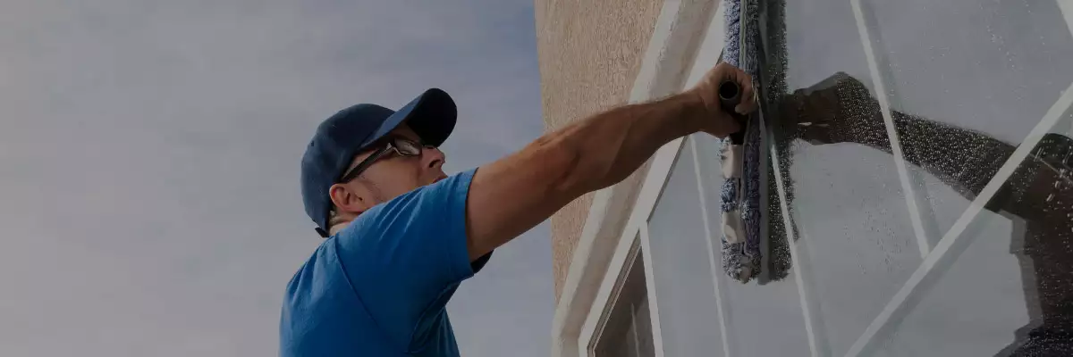 Création de Plaquettes et dépliants pour société de nettoyage et de services aux entreprise